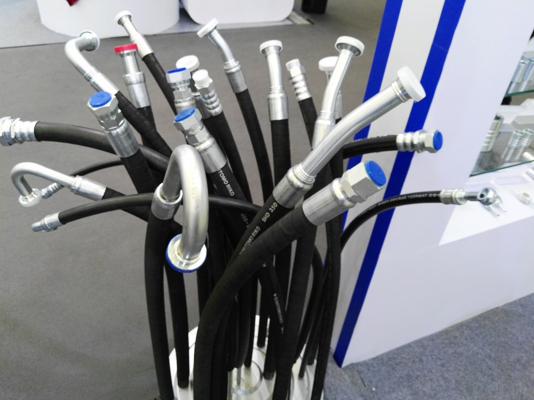 High pressure hose assembly, Wire Braid Hydraulic Hose SAE 100 R2A/DIN